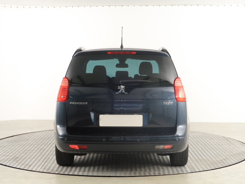 Peugeot 5008, 2013