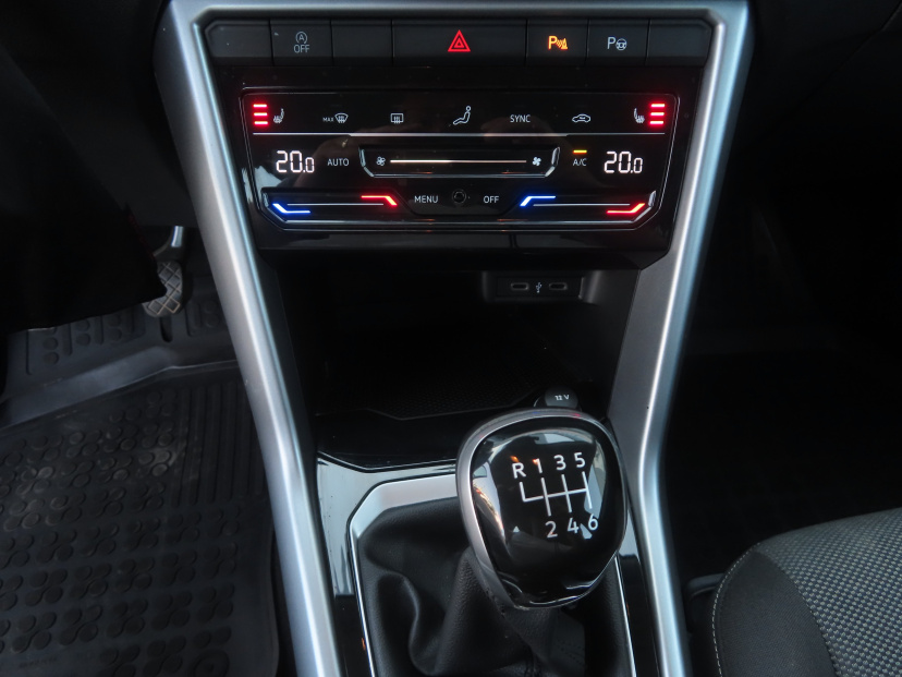 Volkswagen T-Roc, 2022