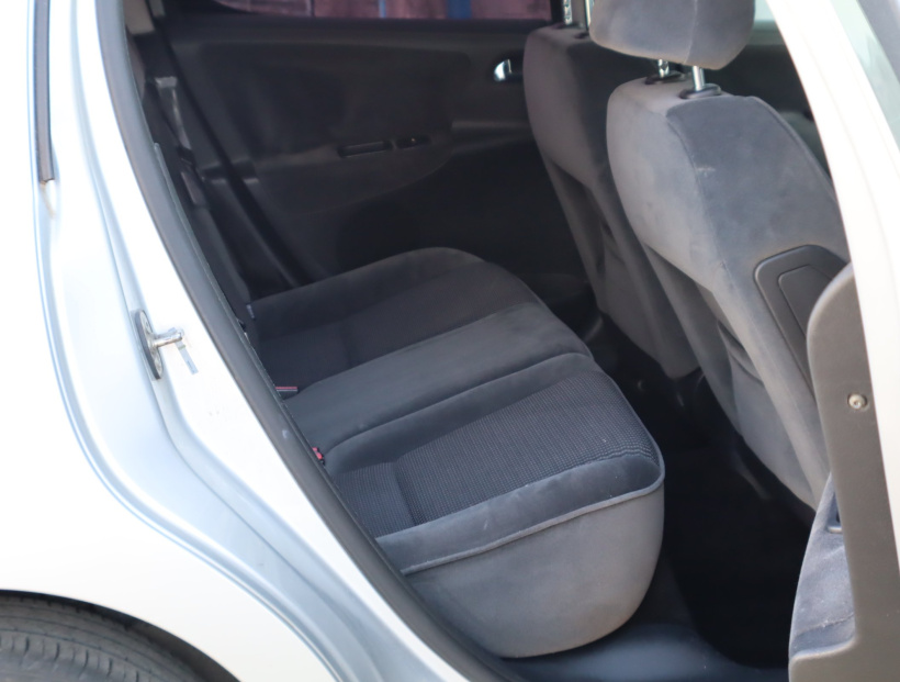 Peugeot 207, 2006