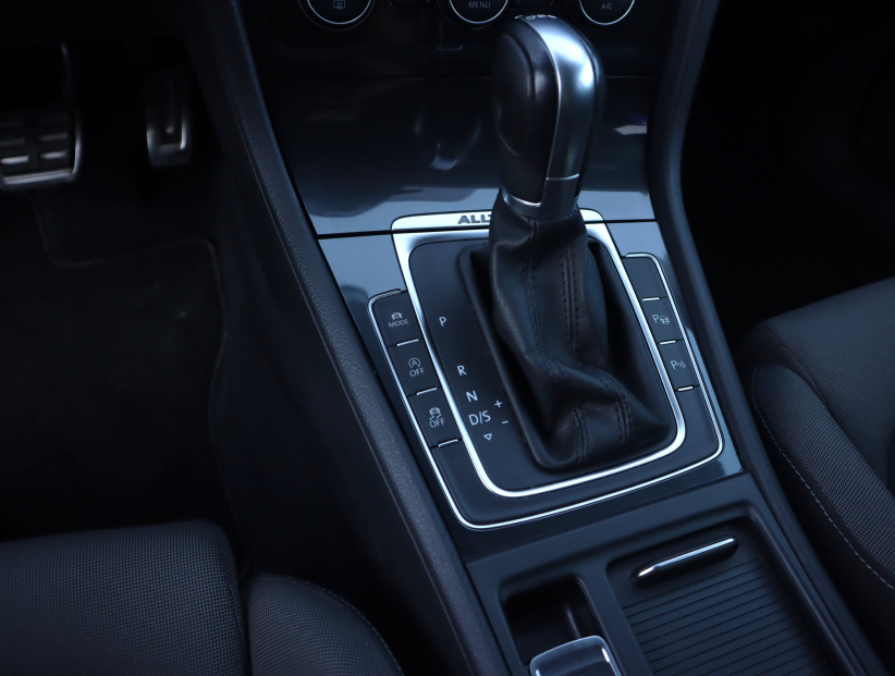 Volkswagen Golf, 2017