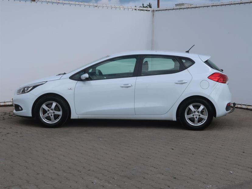 Kia Ceed, 2013