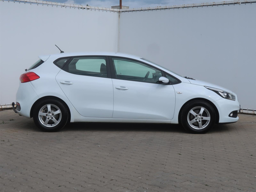 Kia Ceed, 2013
