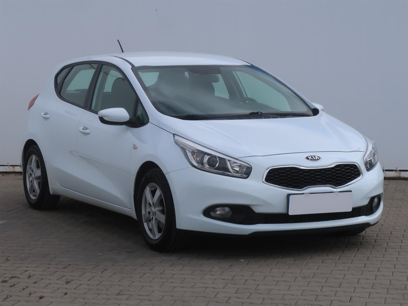 Kia Ceed, 2013