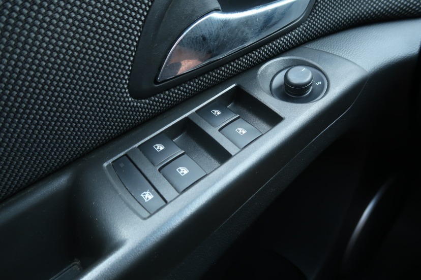 Chevrolet Cruze, 2012