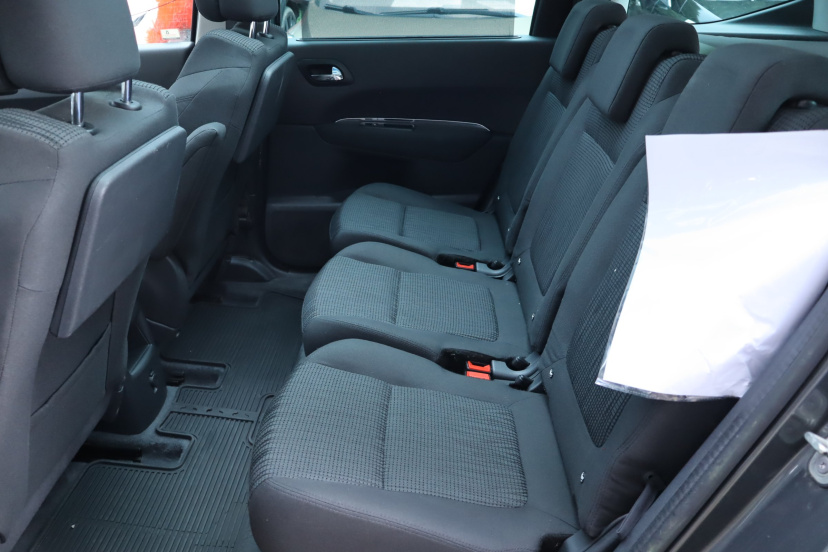 Peugeot 5008, 2014