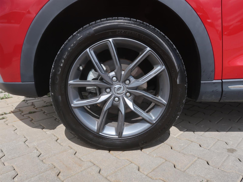 Dongfeng Fengon 5, 2023