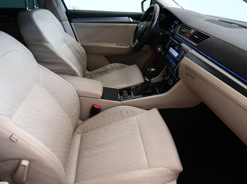 Škoda Superb, 2016