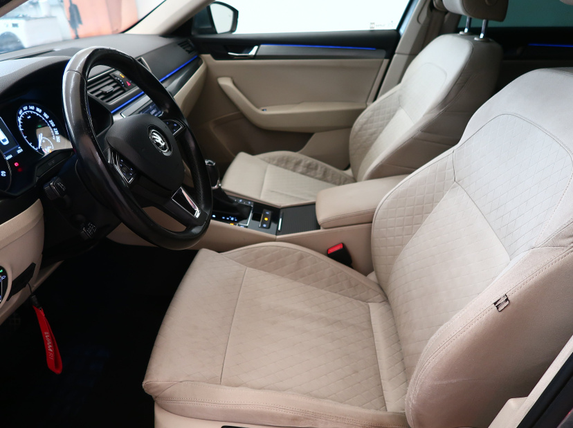Škoda Superb, 2016
