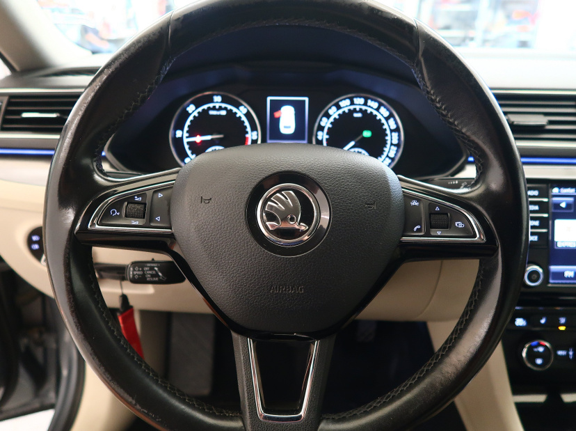 Škoda Superb, 2016