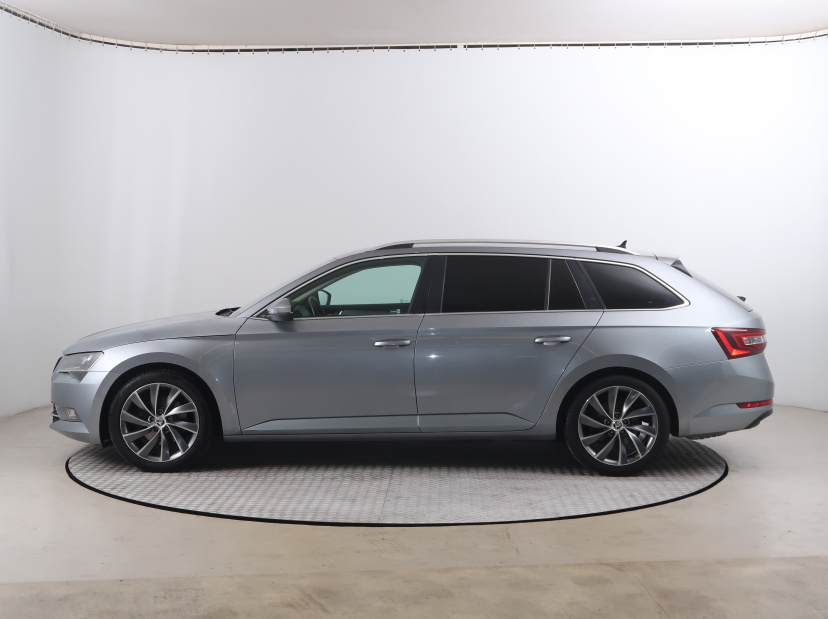 Škoda Superb, 2016