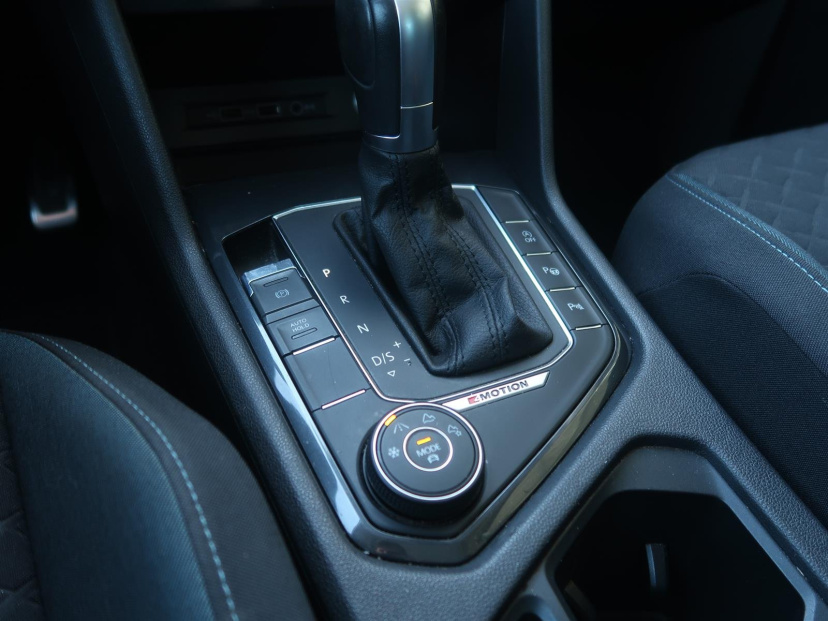 Volkswagen Tiguan, 2019