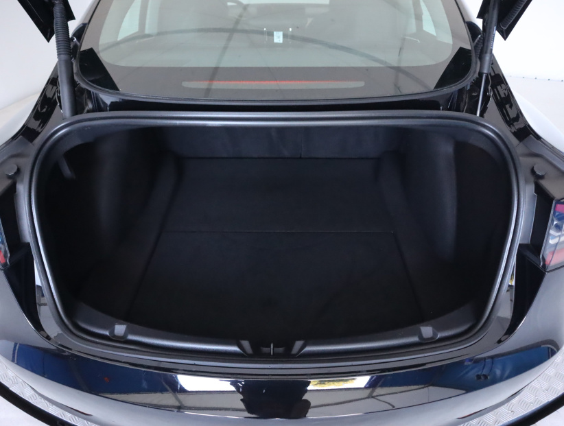 Tesla Model 3, 2023