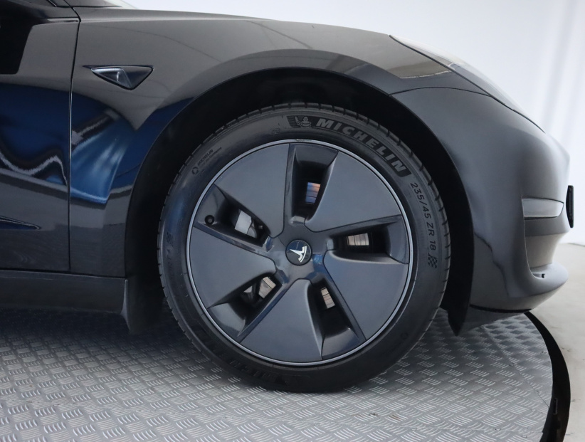 Tesla Model 3, 2023