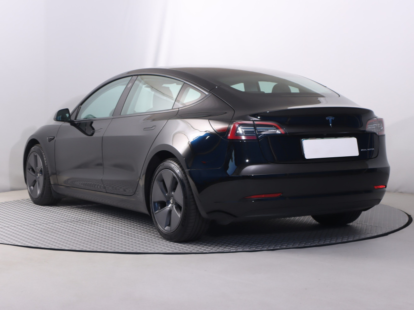 Tesla Model 3, 2023