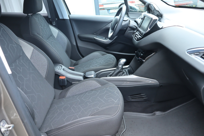 Peugeot 2008, 2017