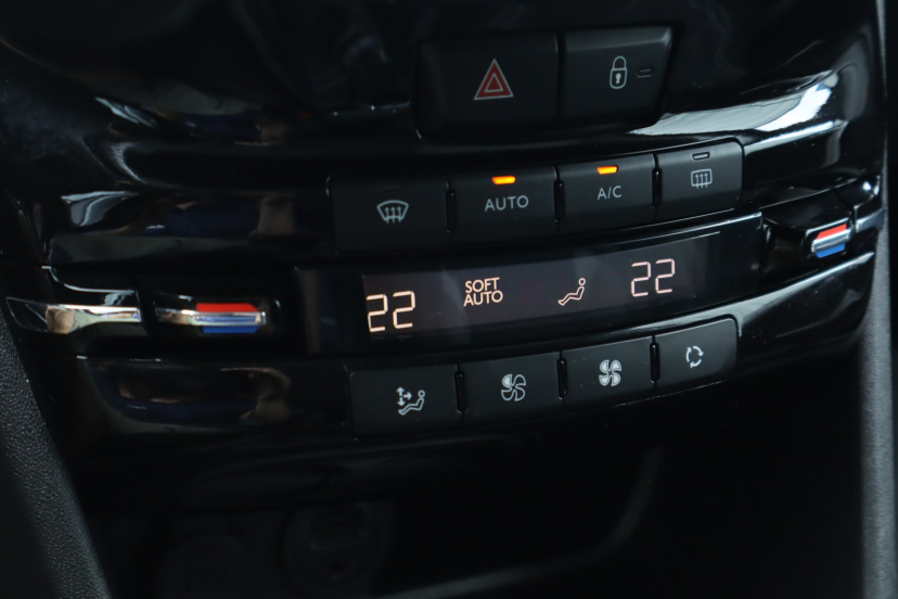Peugeot 2008, 2017