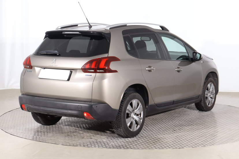 Peugeot 2008, 2017
