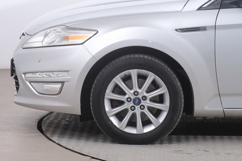 Ford Mondeo, 2011