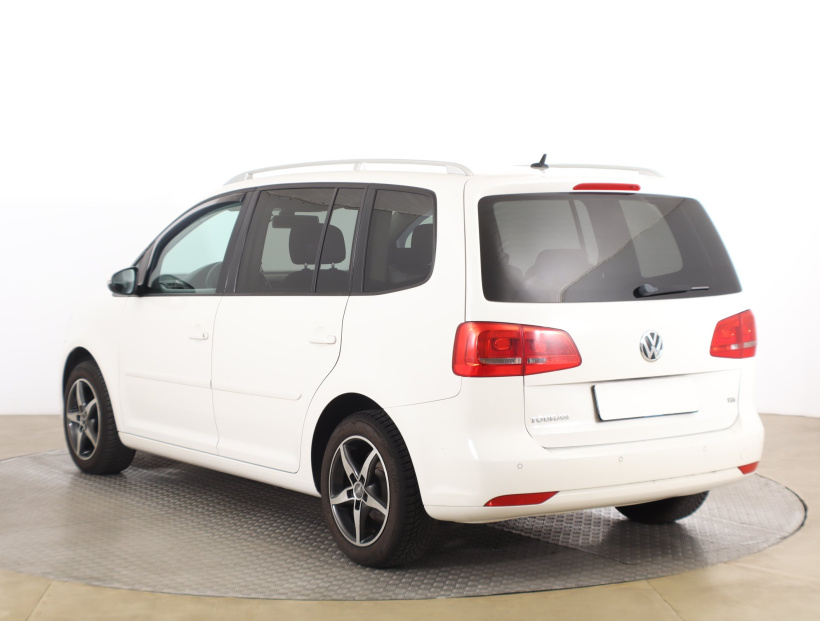 Volkswagen Touran, 2013