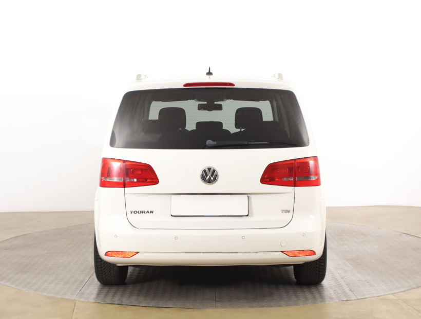 Volkswagen Touran, 2013