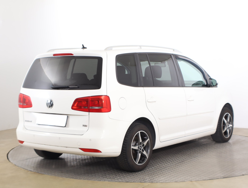 Volkswagen Touran, 2013