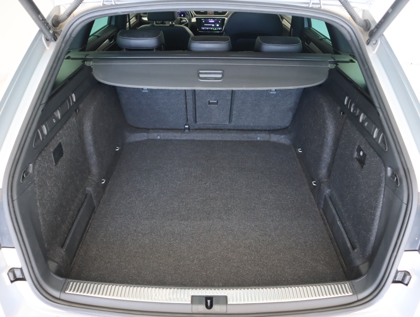 Škoda Superb, 2022