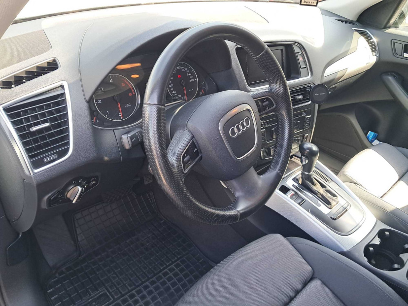 Audi Q5, 2011