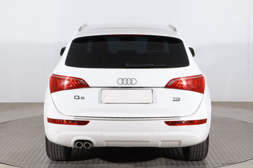 Audi Q5, 2011