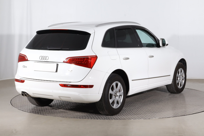 Audi Q5, 2011