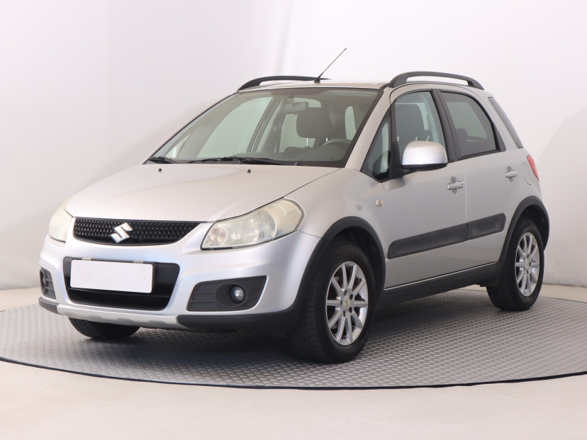 Suzuki SX4, 2010
