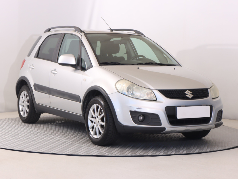 Suzuki SX4, 2010