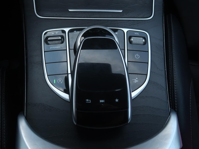 Mercedes-Benz C, 2016