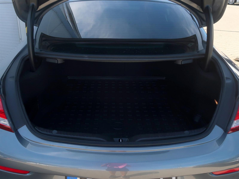 Mercedes-Benz C, 2016