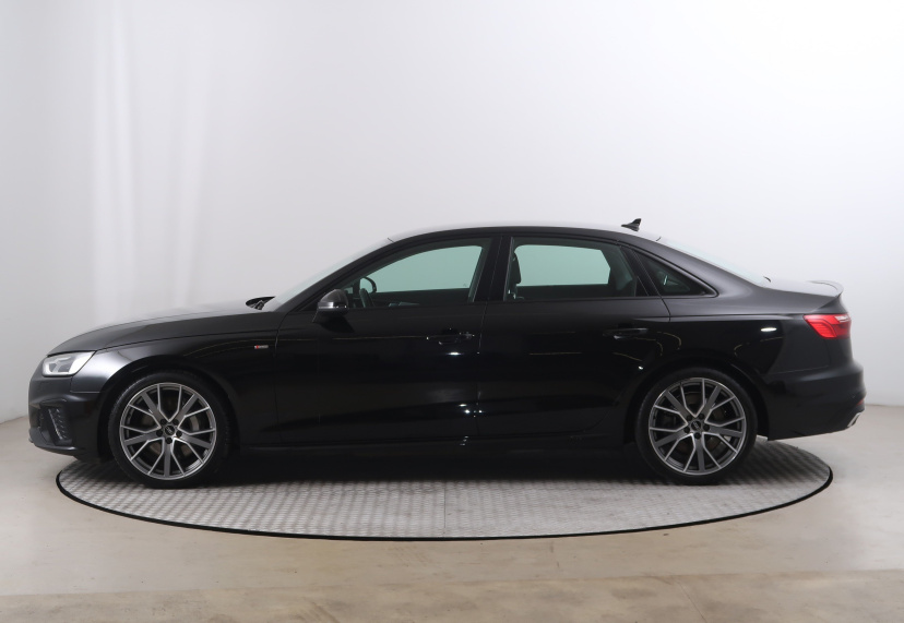 Audi A4, 2021