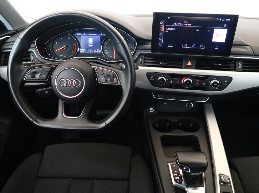 Audi A4, 2021