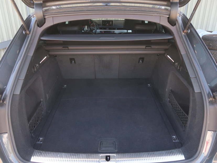 Audi A4, 2016