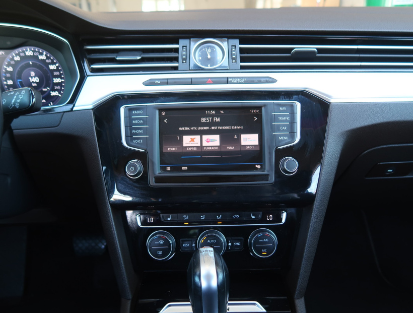Volkswagen Passat, 2016
