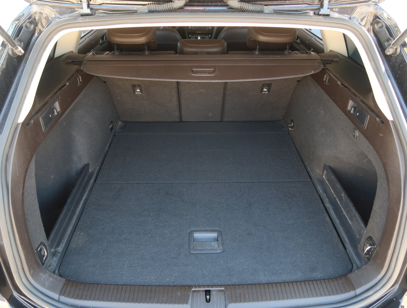 Volkswagen Passat, 2016