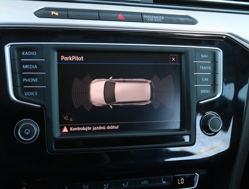 Volkswagen Passat, 2016