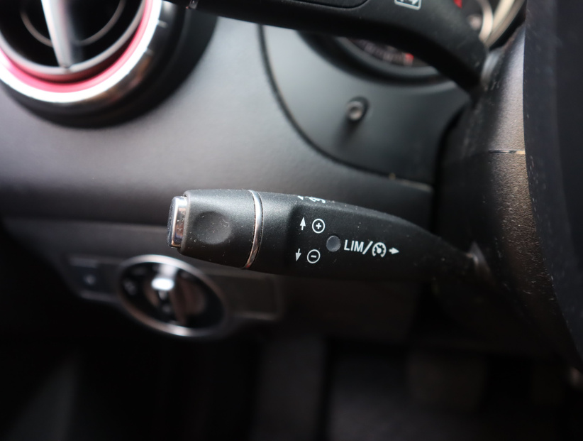 Mercedes-Benz CLA, 2016