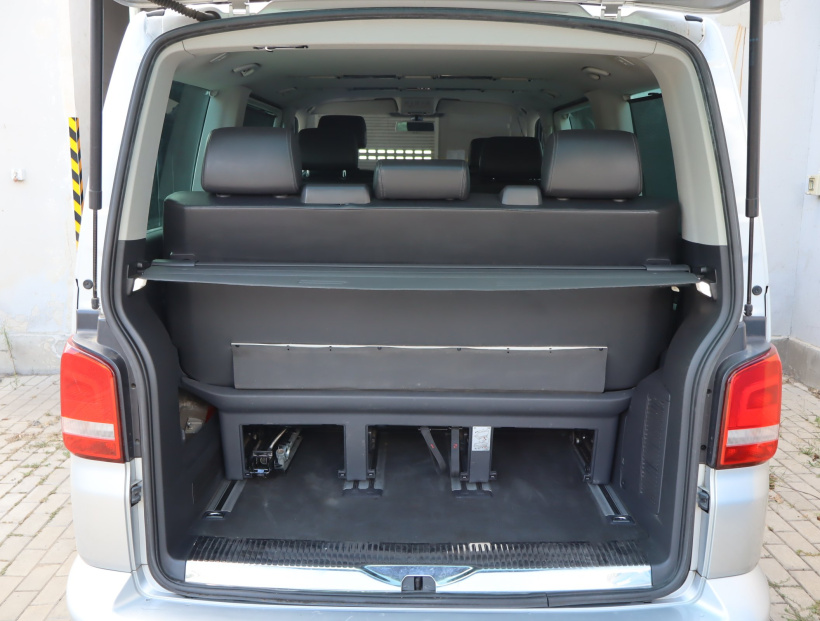 Volkswagen Multivan, 2012