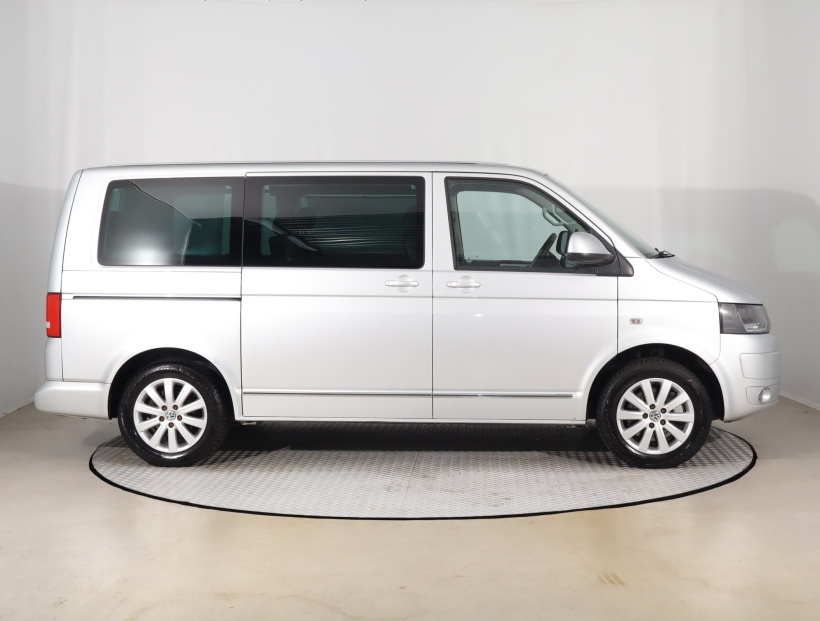 Volkswagen Multivan, 2012