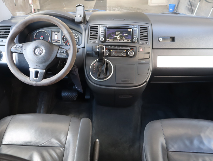 Volkswagen Multivan, 2012