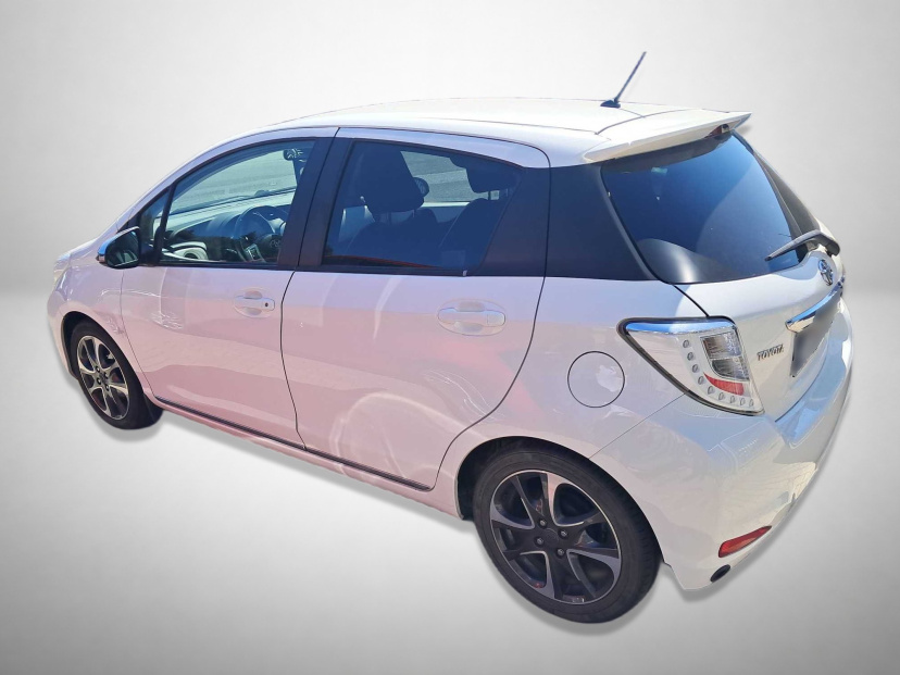 Toyota Yaris, 2013