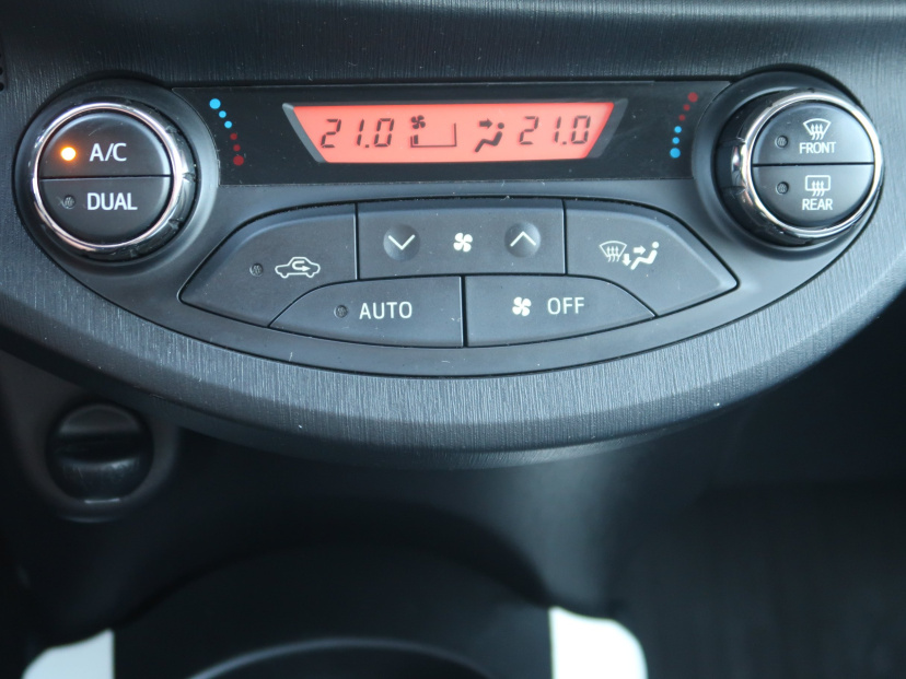 Toyota Yaris, 2013