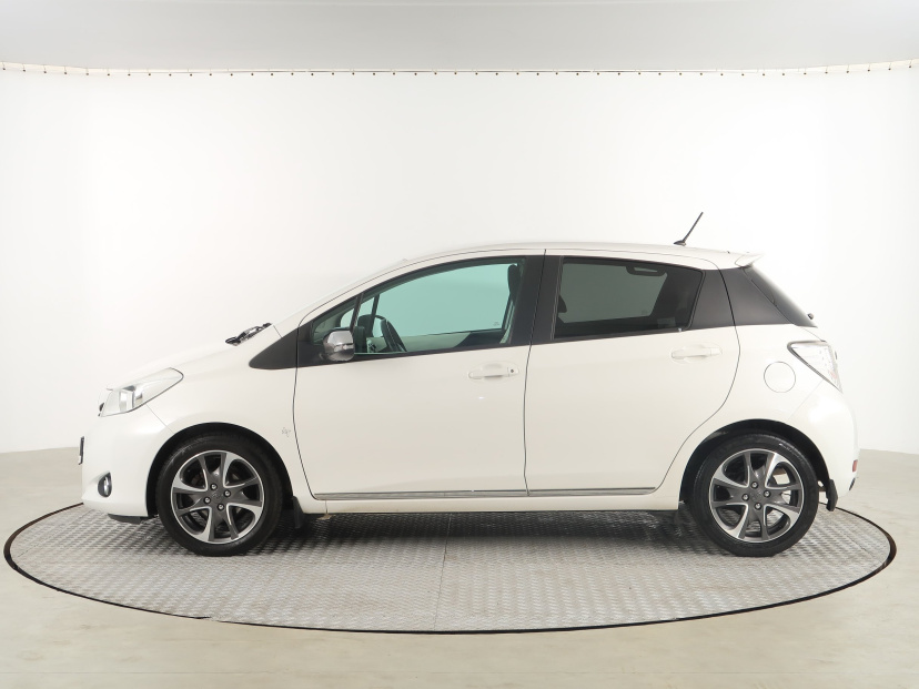 Toyota Yaris, 2013