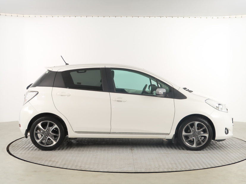 Toyota Yaris, 2013