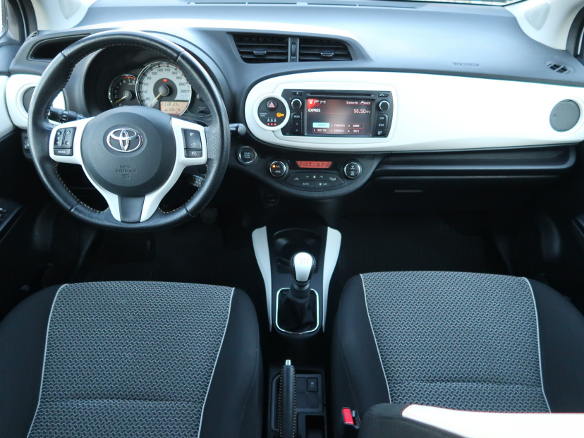 Toyota Yaris, 2013
