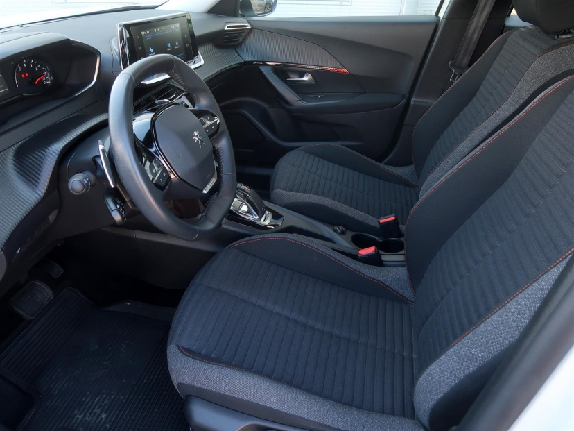 Peugeot 2008, 2021