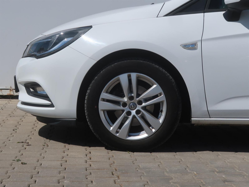 Opel Astra, 2017